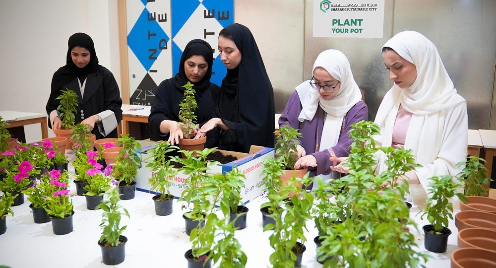 https://2023.wicsummit.net/wp-content/uploads/2024/11/Sharjah-Sustainable-City-University-students-participating-in-the-Plant-Your-Pot-workshop-1000x540.jpg